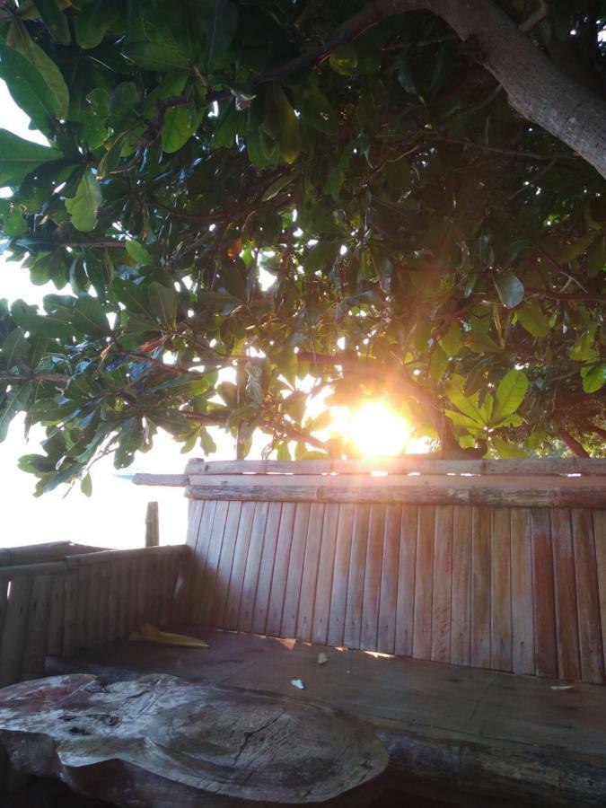 Sunset Guest House & Bar Bunaken Eksteriør billede