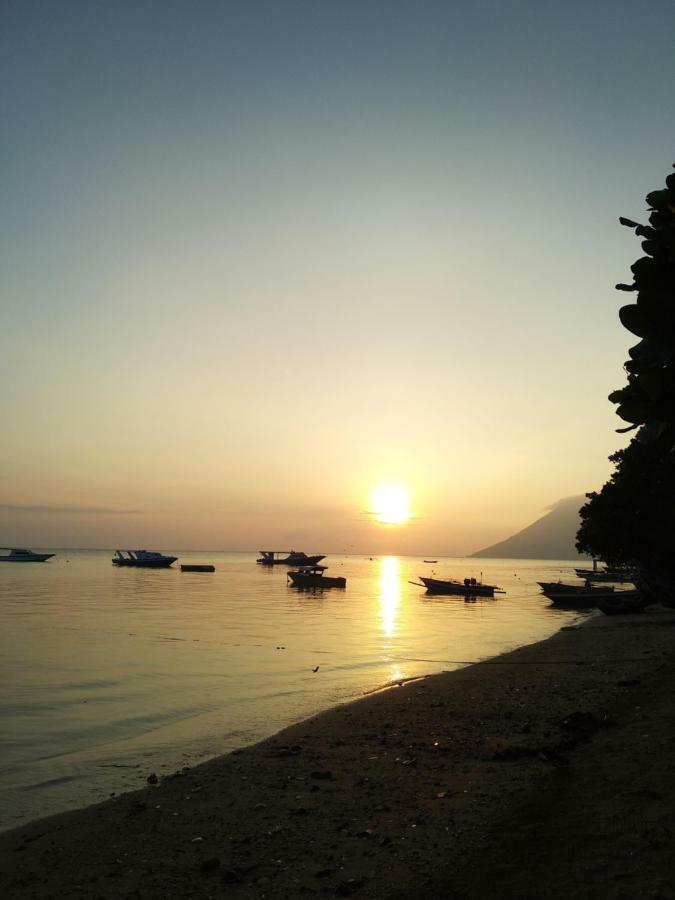 Sunset Guest House & Bar Bunaken Eksteriør billede